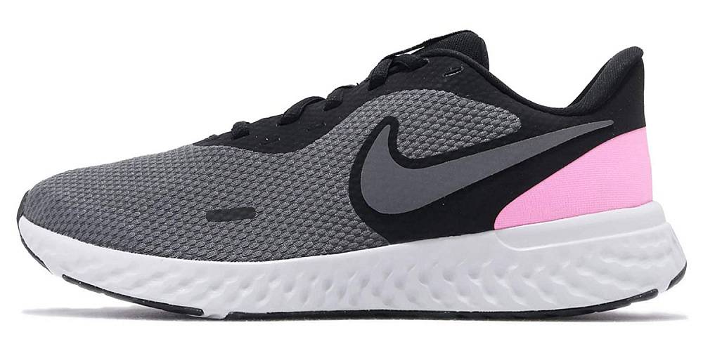 bq3207 nike revolution